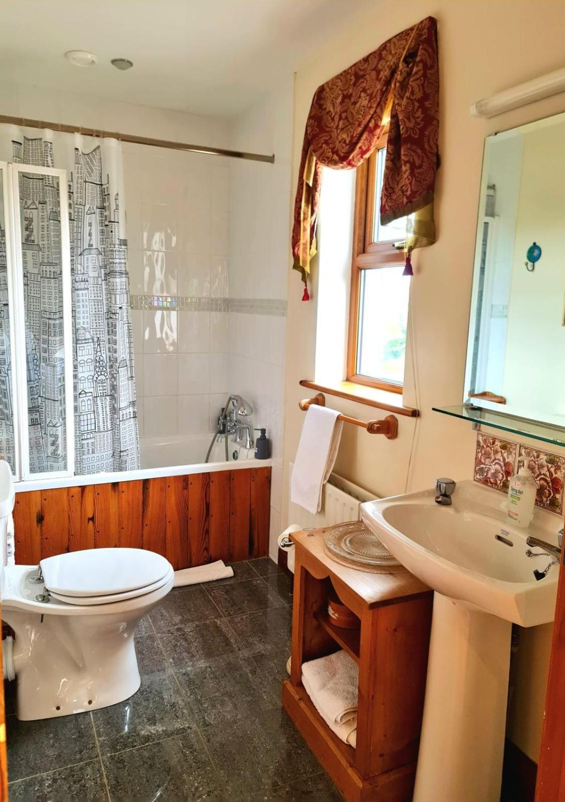 The Garden Gates Guest Accommodation Касълбар Екстериор снимка